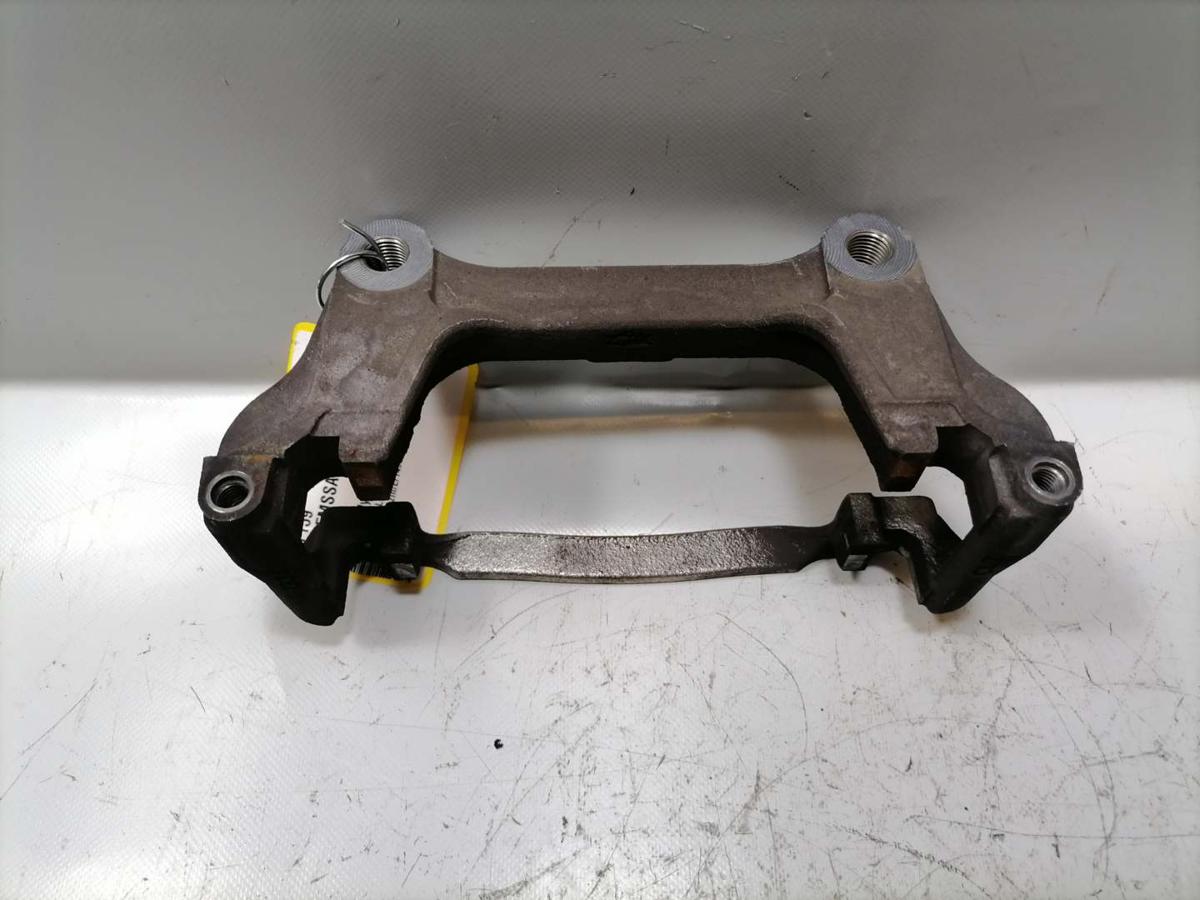 VW Passat B9 original Bremssatteltr&auml;ger vorn 1,5 E-Hybrid 110KW Bj.2024